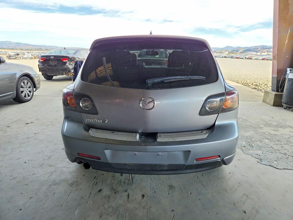 Продаж на аукціоні авто 2005 Mazda 3, vin: JM1BK343351237625, номер лоту: 70528456