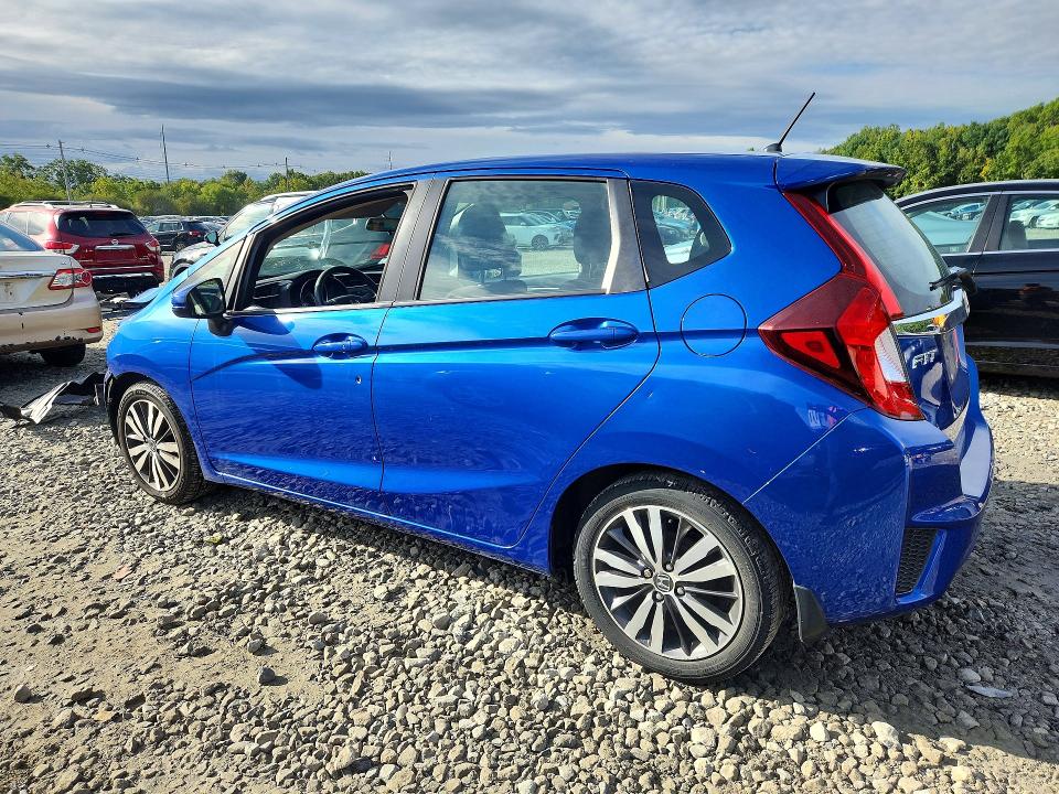 69842276 :رقم المزاد ، 3HGGK5H80FM719269 vin ، 2015 Honda Fit مزاد بيع
