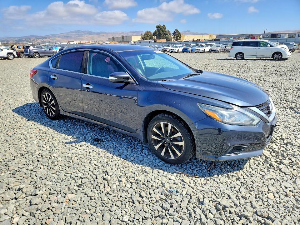 Продаж на аукціоні авто 2018 Nissan Altima, vin: 1N4AL3AP6JC133151, номер лоту: 68899546