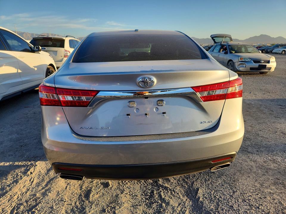 69070476 :رقم المزاد ، 4T1BK1EB0FU193203 vin ، 2015 Toyota Avalon مزاد بيع