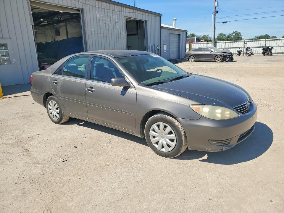 70680056 :رقم المزاد ، 4T1BE32K15U637954 vin ، 2005 Toyota Camry مزاد بيع