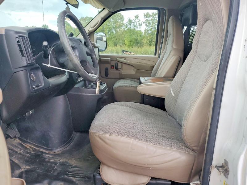 68296126 :رقم المزاد ، 1GCFG15X671228350 vin ، 2007 Chevrolet Express G1500 مزاد بيع