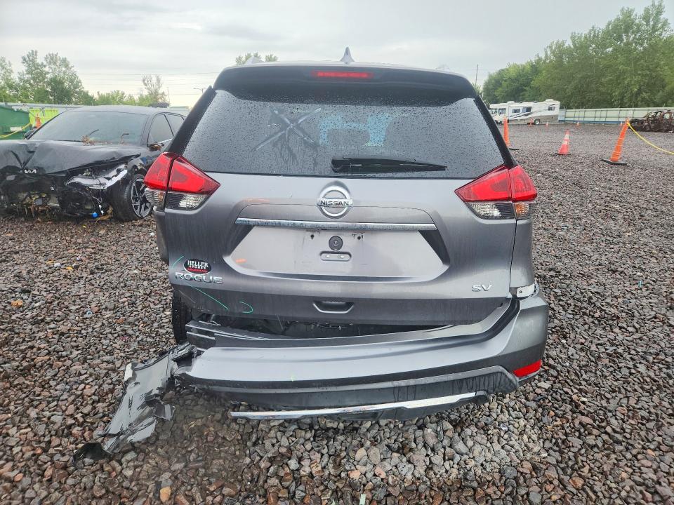 68208516 :رقم المزاد ، KNMAT2MT1JP517778 vin ، 2018 Nissan Rogue مزاد بيع