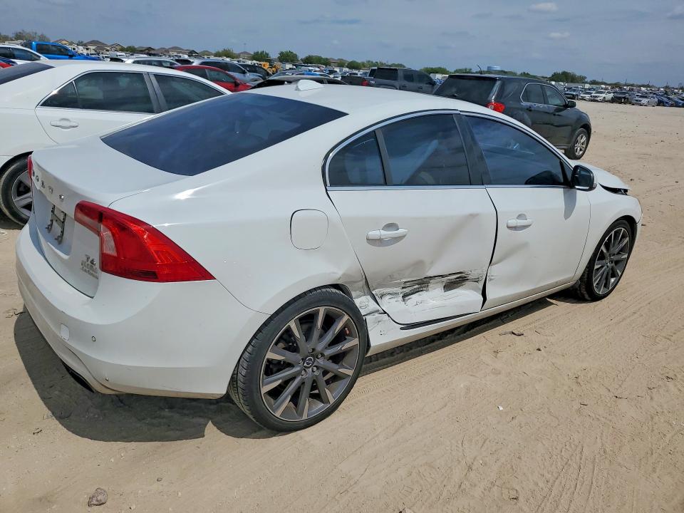 Aukcja sprzedaży 2015 Volvo S60, vin: YV149MFMXF2338327, numer aukcji: 70440216