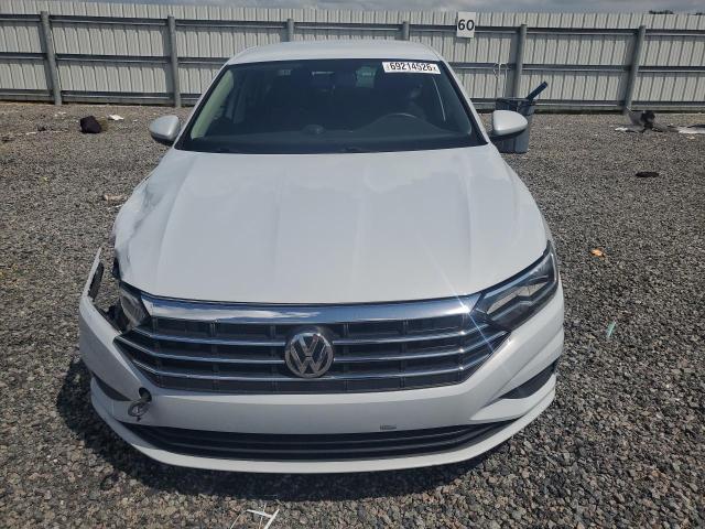 69214526 :رقم المزاد ، 3VWN57BU5KM097385 vin ، 2019 Volkswagen Jetta مزاد بيع
