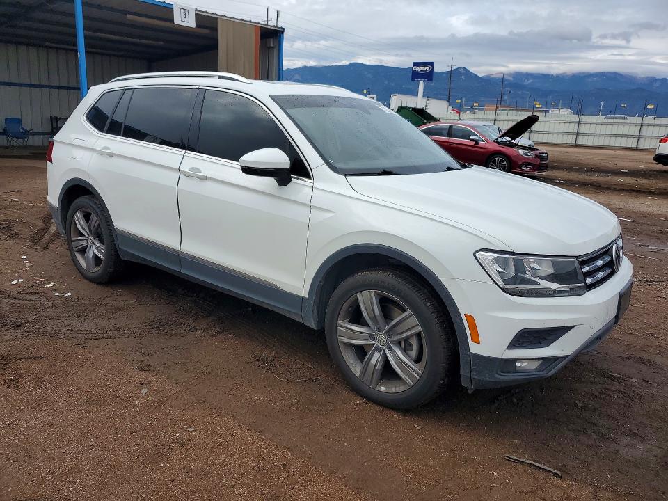 70301116 :رقم المزاد ، 3VV2B7AX1LM160169 vin ، 2020 Volkswagen Tiguan مزاد بيع