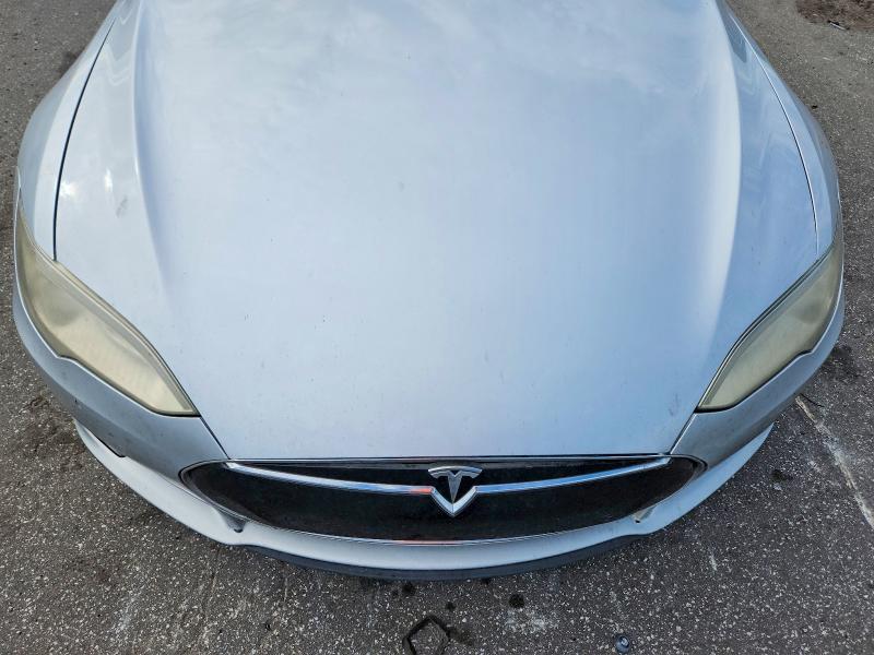 2016 Tesla Model S მანქანა იყიდება აუქციონზე, vin: 5YJSA1E26GF131824, აუქციონის ნომერი: 69651906