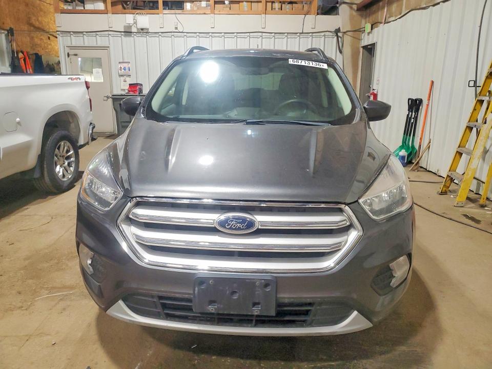2018 Ford Escape მანქანა იყიდება აუქციონზე, vin: 1FMCU9GD2JUB45125        , აუქციონის ნომერი: 68713136