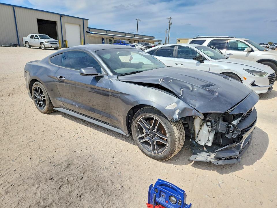 Продажа на аукционе авто 2020 Ford Mustang, vin: 1FA6P8TH2L5138626, номер лота: 70628486
