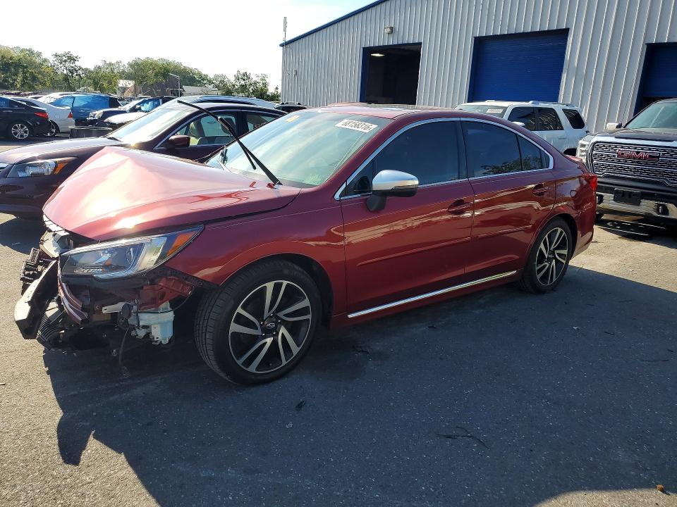 68158316 :رقم المزاد ، 4S3BNAS65J3011609 vin ، 2018 Subaru Legacy مزاد بيع