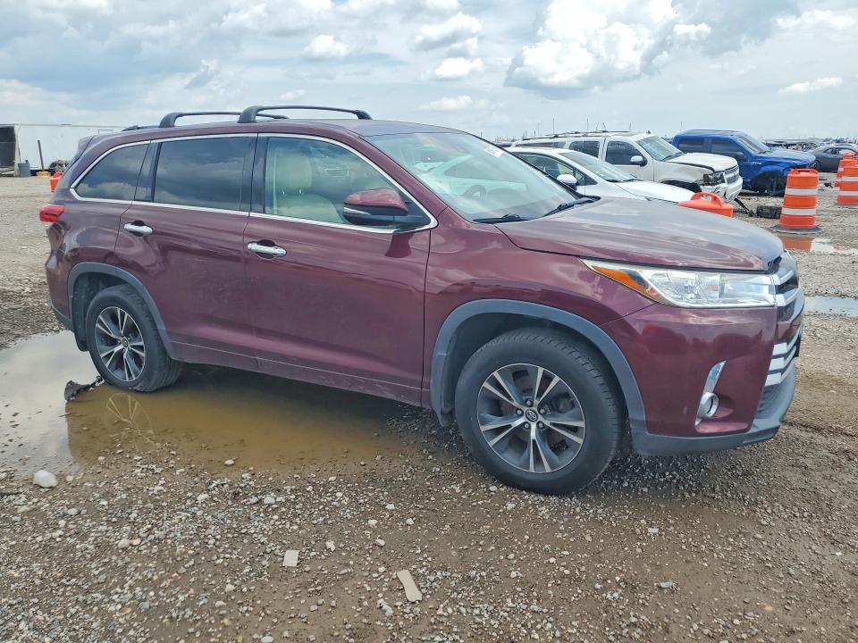 Продаж на аукціоні авто 2017 Toyota Highlander, vin: 5TDBZRFH7HS386201, номер лоту: 68941396