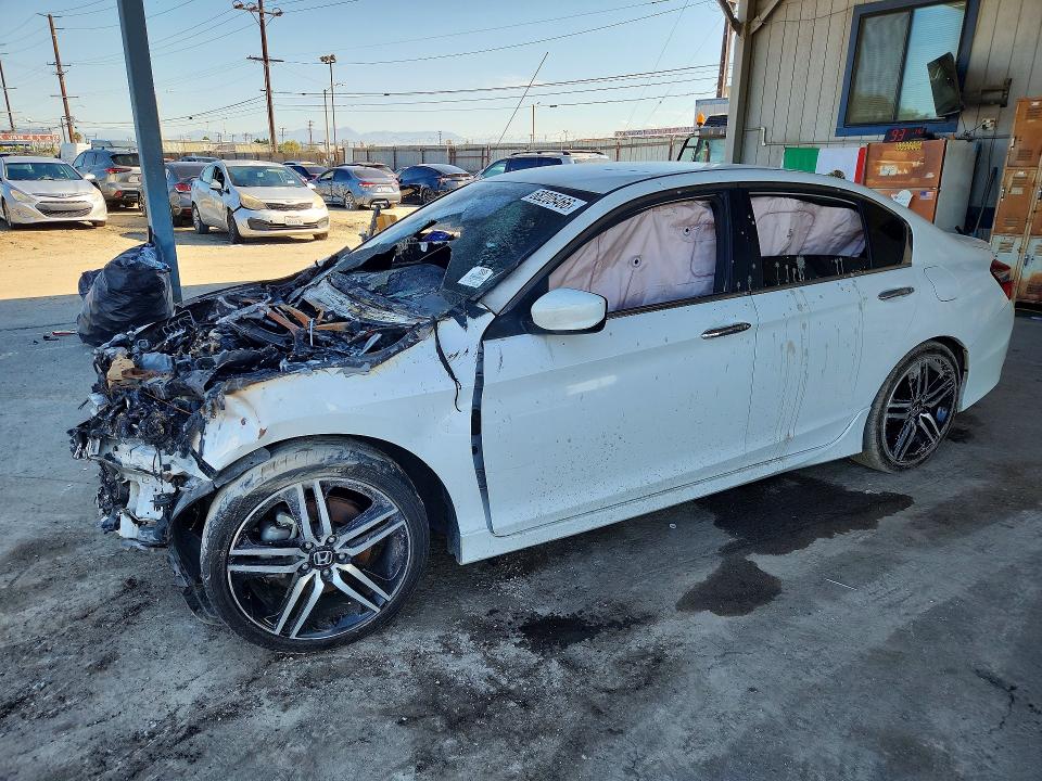 Продаж на аукціоні авто 2017 Honda Accord, vin: 1HGCR2F56HA156438, номер лоту: 68205466