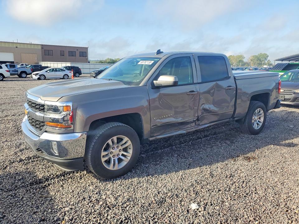 68782136 :رقم المزاد ، 3GCUKREC6HG246884 vin ، 2017 Chevrolet Silverado مزاد بيع