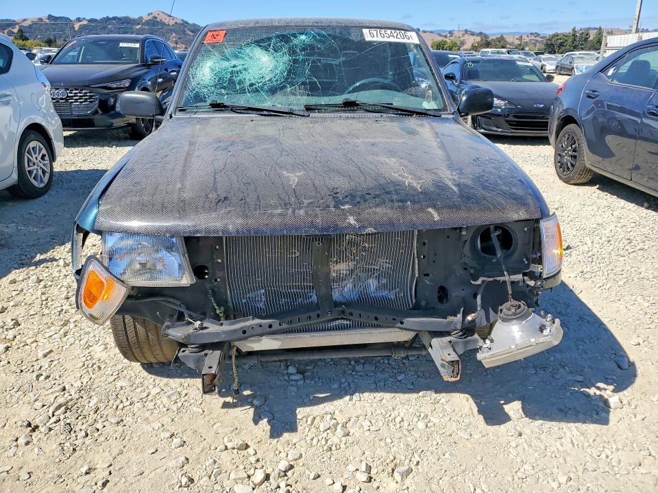67654206 :رقم المزاد ، 4TANL42N3WZ080245 vin ، 1998 Toyota Tacoma مزاد بيع