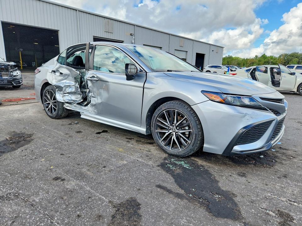 Продаж на аукціоні авто 2023 Toyota Camry, vin: 4T1G11AK5PU114933, номер лоту: 67624616