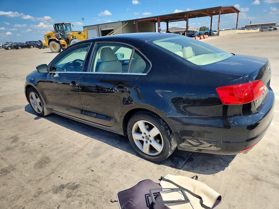 Продажа на аукционе авто 2013 Volkswagen Jetta, vin: 3VWDX7AJ2DM212153, номер лота: 67993426