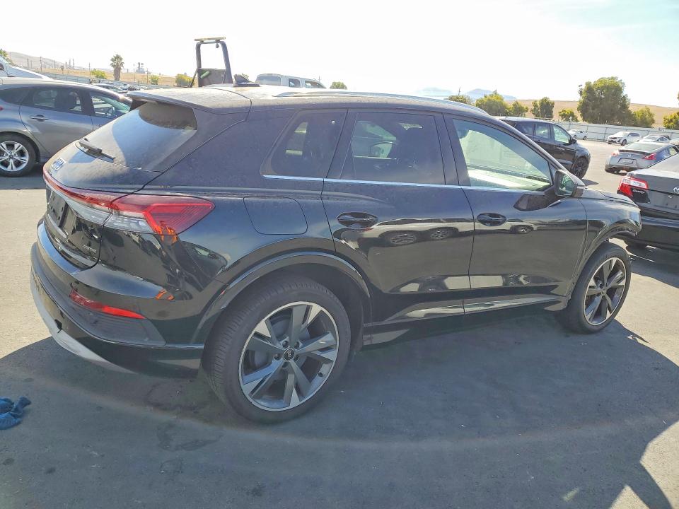 2022 Audi Q4 E-tron მანქანა იყიდება აუქციონზე, vin: WA1H2BFZ0NP042630, აუქციონის ნომერი: 68200676
