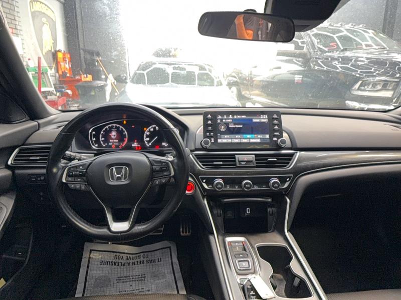 71037026 :رقم المزاد ، 1HGCV2F38LA026342 vin ، 2020 Honda Accord مزاد بيع