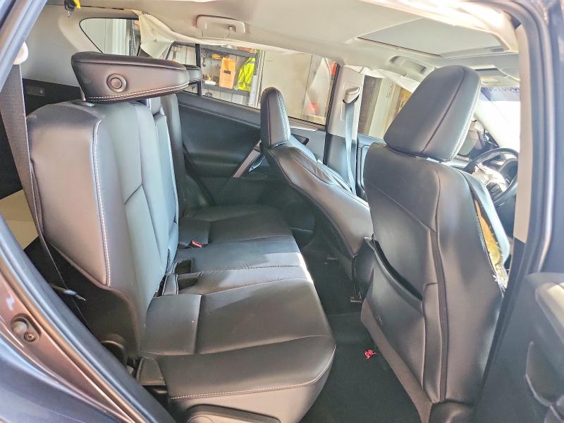 66360196 :رقم المزاد ، 2T3DFREV3JW857659 vin ، 2018 Toyota Rav4 مزاد بيع