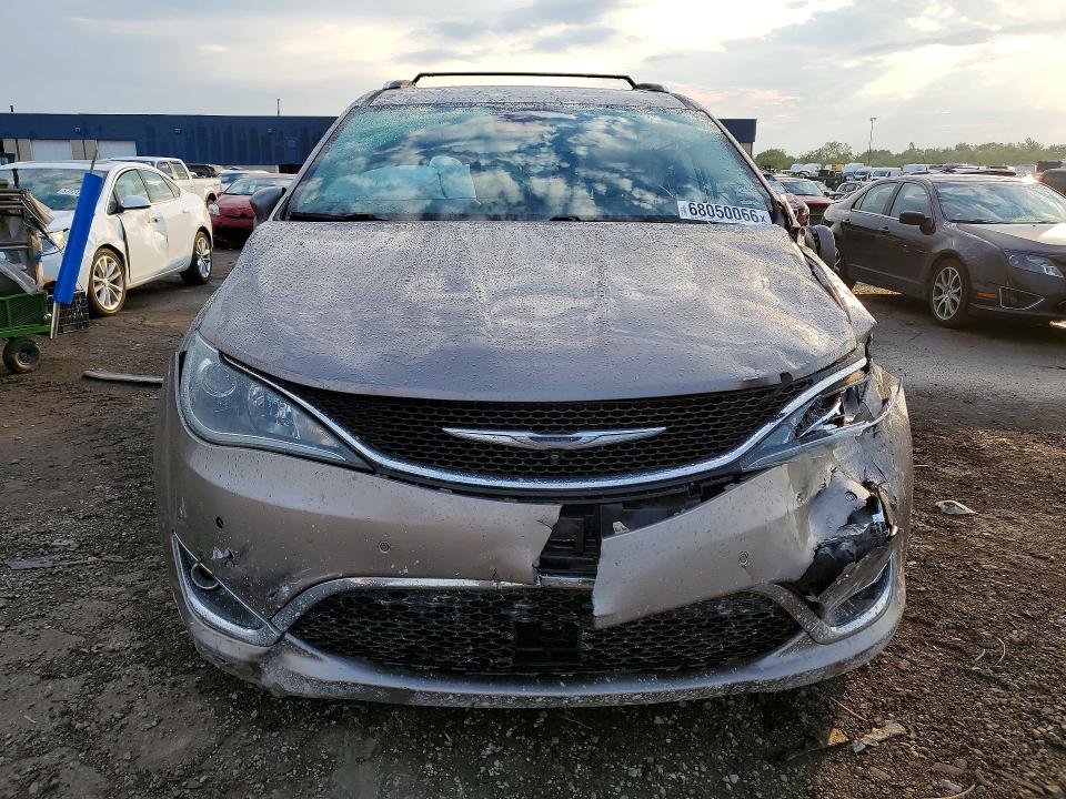 68050066 :رقم المزاد ، 2C4RC1EG4HR684143 vin ، 2017 Chrysler Pacifica مزاد بيع