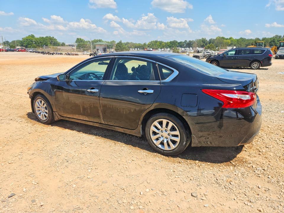 2017 Nissan Altima მანქანა იყიდება აუქციონზე, vin: 1N4AL3AP6HC477606, აუქციონის ნომერი: 67030466