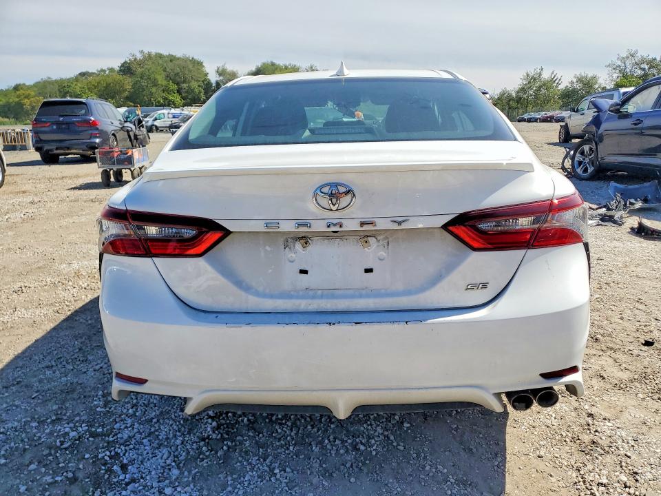 Продажа на аукционе авто 2024 Toyota Camry, vin: 4T1G11AK8RU910143, номер лота: 70520736