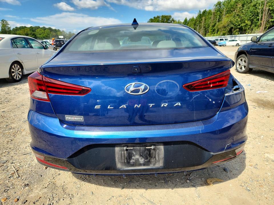 2020 Hyundai Elantra მანქანა იყიდება აუქციონზე, vin: 5NPD84LF7LH542656, აუქციონის ნომერი: 67069206