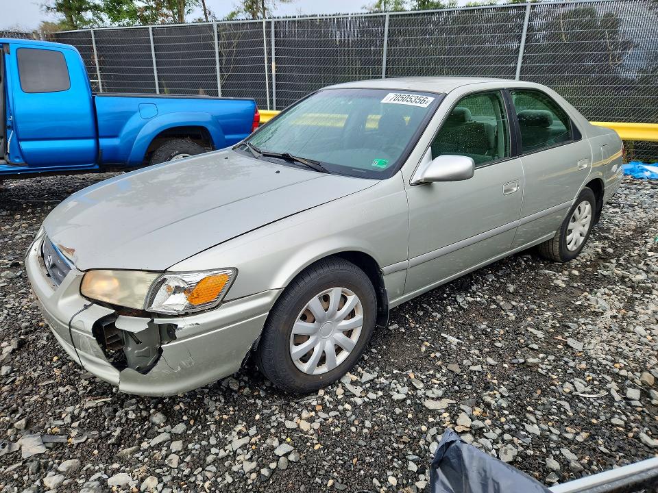 2001 Toyota Camry მანქანა იყიდება აუქციონზე, vin: JT2BG28K110543096, აუქციონის ნომერი: 70505356