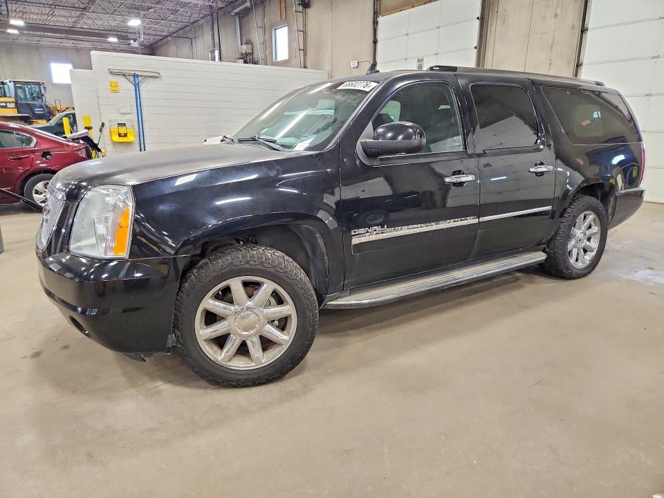 2014 Gmc Yukon Xl მანქანა იყიდება აუქციონზე, vin: 1GKS2MEF3ER170710, აუქციონის ნომერი: 68602776