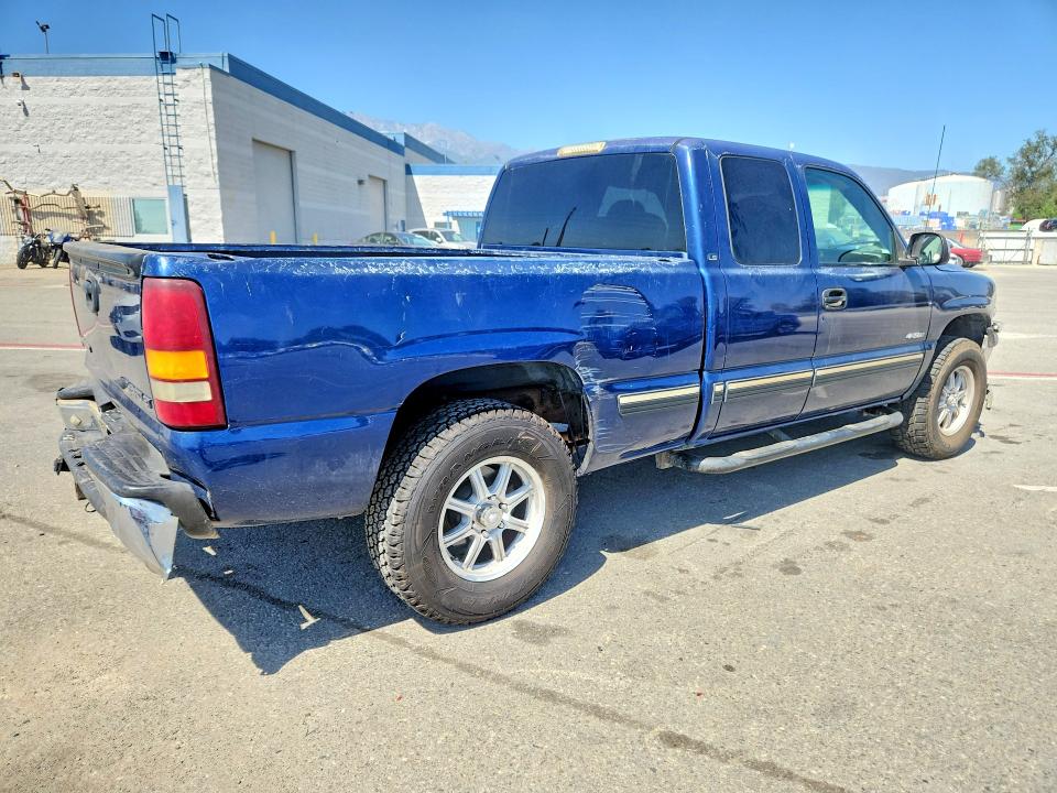 68706126 :رقم المزاد ، 2GCEC19V0Y1151907 vin ، 2000 Chevrolet Silverado مزاد بيع