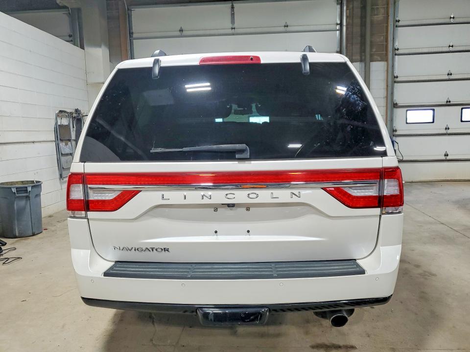 Продажа на аукционе авто 2017 Lincoln Navigator, vin: 5LMJJ2LT9HEL01490, номер лота: 70054266