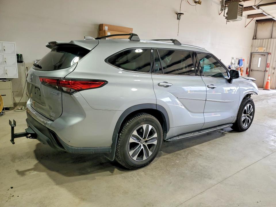 Продажа на аукционе авто 2020 Toyota Highlander, vin: 5TDHBRCH5LS503124, номер лота: 69889196