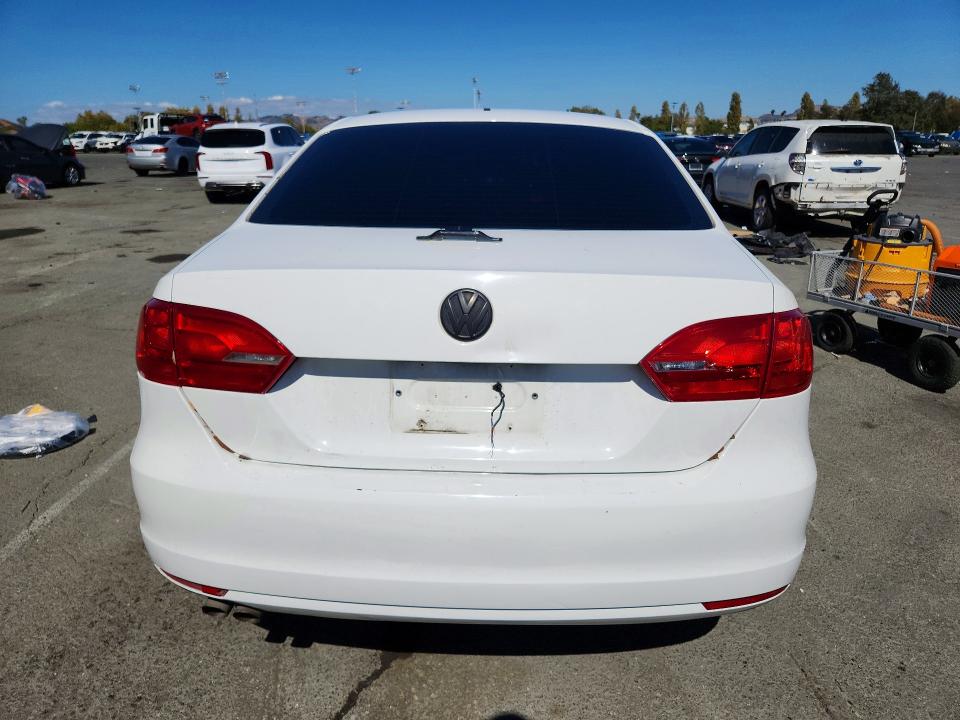 2014 Volkswagen Jetta მანქანა იყიდება აუქციონზე, vin: 3VW2K7AJXEM375026, აუქციონის ნომერი: 67432066