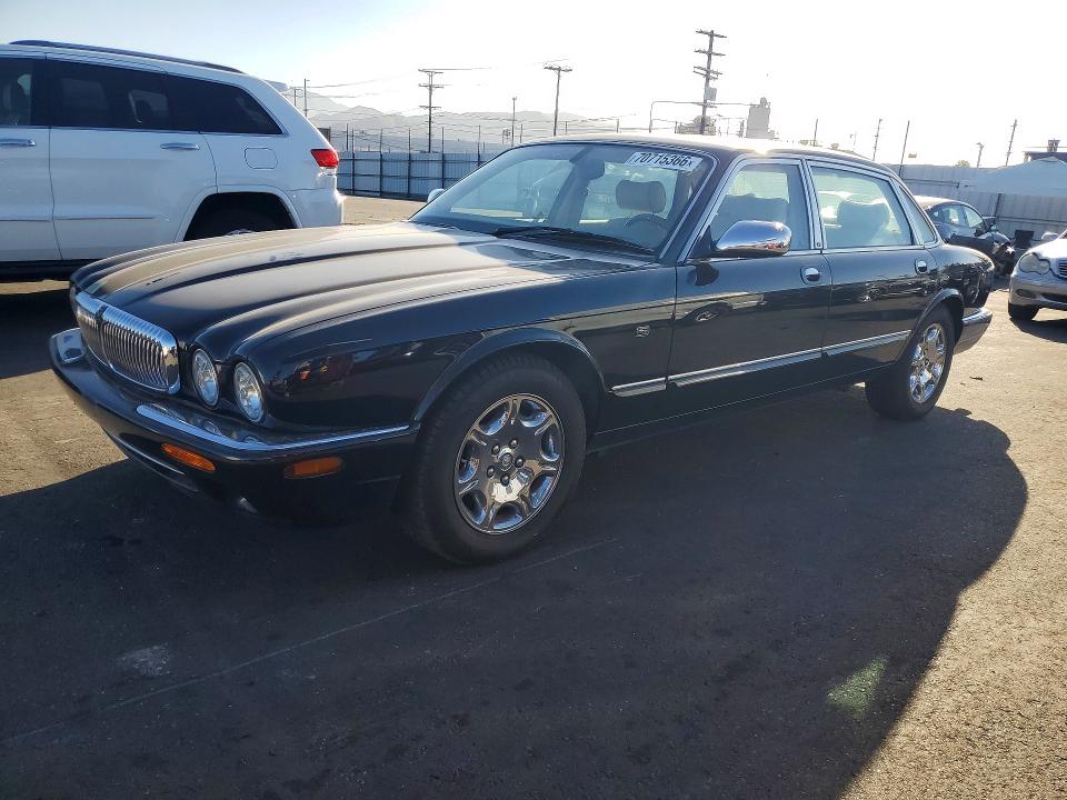 2001 Jaguar Xjr მანქანა იყიდება აუქციონზე, vin: SAJDA24C41LF31902, აუქციონის ნომერი: 70715366