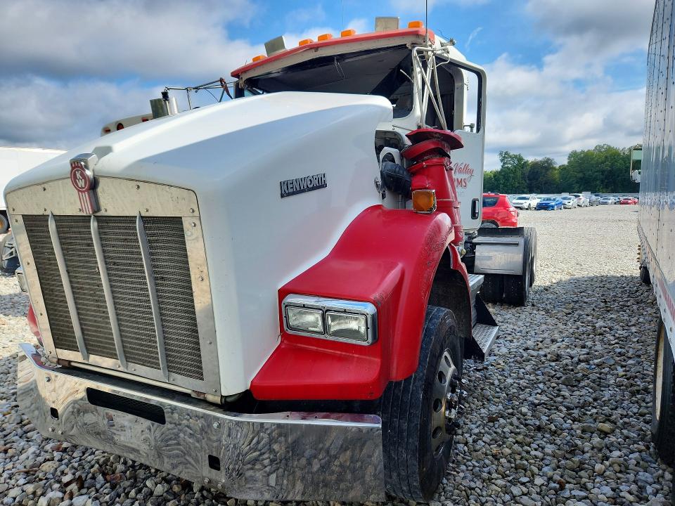 Продажа на аукционе авто 2006 Kenworth Construction, vin: 1XKDDB9X16R118147, номер лота: 68252086