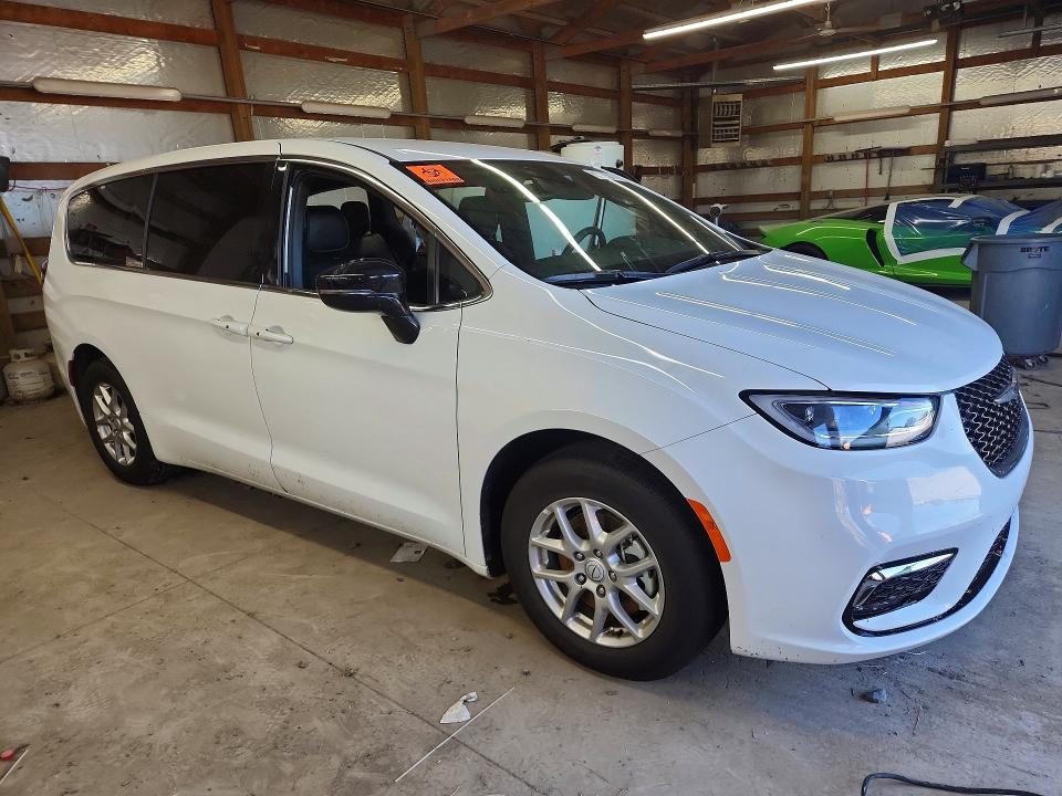Продажа на аукционе авто 2026 Chrysler Pacifica, vin: 2C4RC1BGXTR278641, номер лота: 70784196