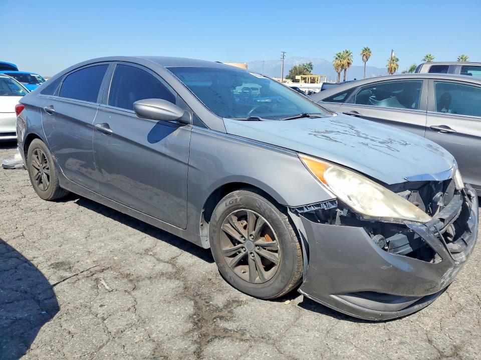 68048406 :رقم المزاد ، 5NPEB4AC9DH530413 vin ، 2013 Hyundai Sonata مزاد بيع
