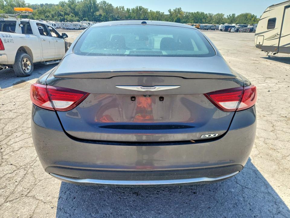 66752686 :رقم المزاد ، 1C3CCCAB8FN710141 vin ، 2015 Chrysler 200 مزاد بيع