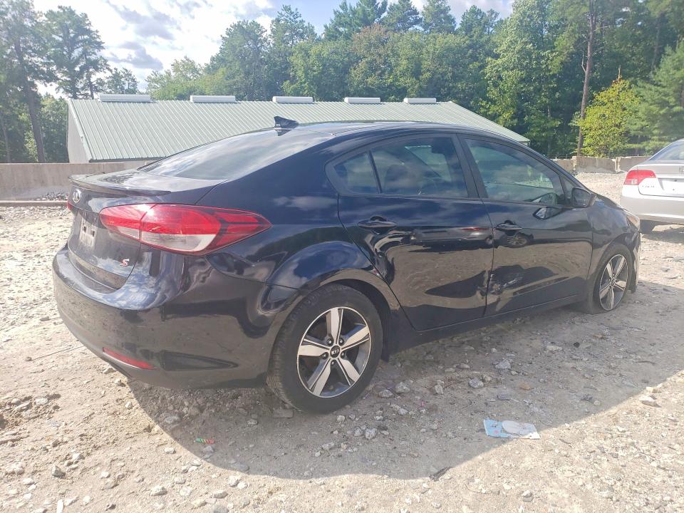 68046976 :رقم المزاد ، 3KPFL4A73JE189580 vin ، 2018 Kia Forte مزاد بيع