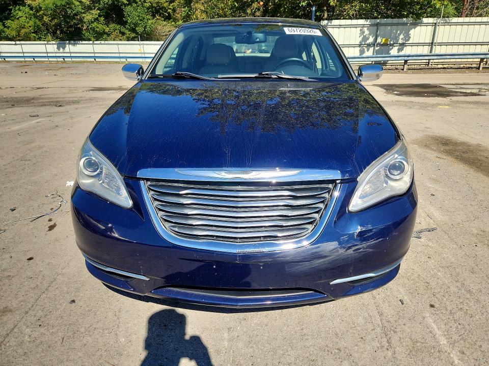 Продажа на аукционе авто 2013 Chrysler 200, vin: 1C3CCBCG2DN615395, номер лота: 69720926