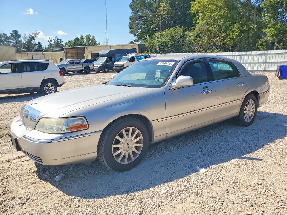 Продажа на аукционе авто 2007 Lincoln Town Car, vin: 1LNHM81W37Y639148, номер лота: 70985446