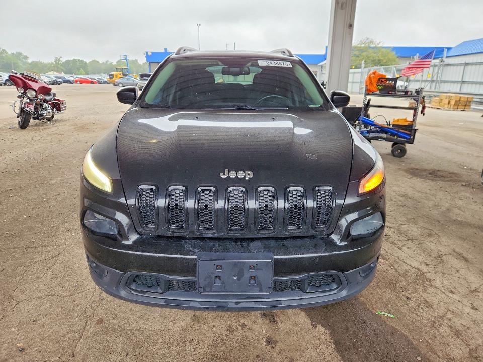 70438476 :رقم المزاد ، 1C4PJMCB1FW665544 vin ، 2015 Jeep Cherokee مزاد بيع