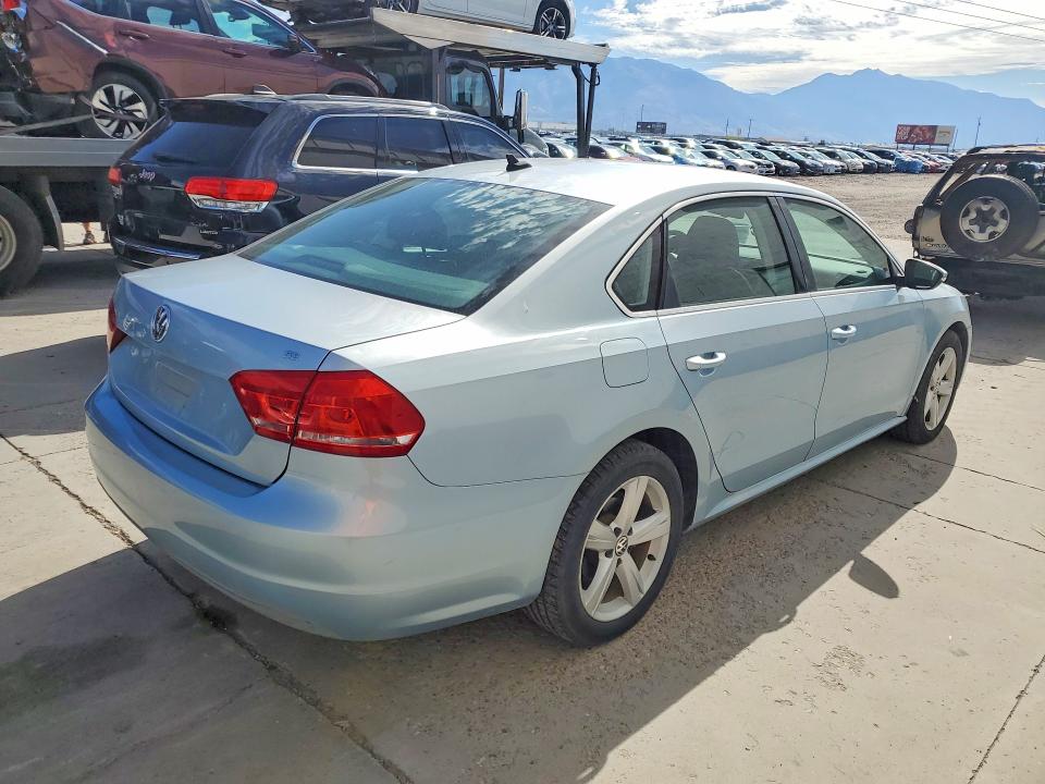 2012 Volkswagen Passat მანქანა იყიდება აუქციონზე, vin: 1VWBH7A38CC050390, აუქციონის ნომერი: 68789326