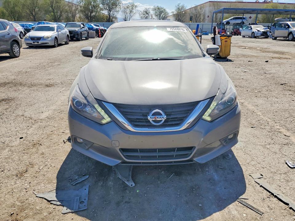 2017 Nissan Altima მანქანა იყიდება აუქციონზე, vin: 1N4AL3AP0HC179469, აუქციონის ნომერი: 70566016