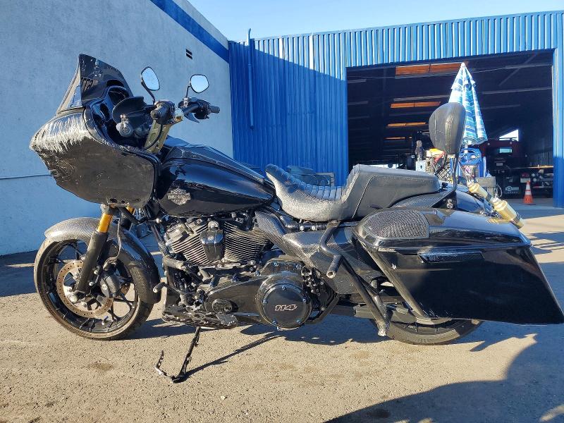 67753776 :رقم المزاد ، 1HD1KTP28MB676258 vin ، 2021 Harley-davidson Fltrxs مزاد بيع