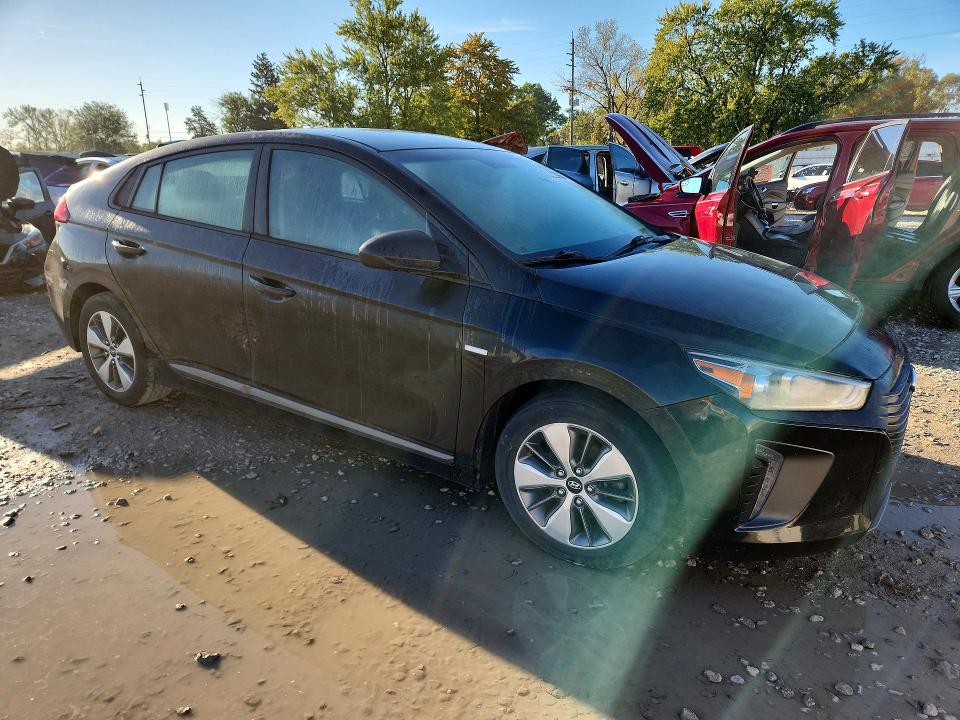 2019 Hyundai Ioniq Plug-in Hybrid მანქანა იყიდება აუქციონზე, vin: KMHC65LD6KU172662, აუქციონის ნომერი: 70522096