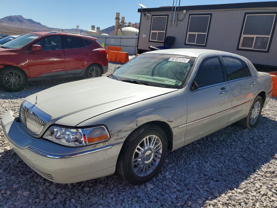 Aukcja sprzedaży 2007 Lincoln Town Car, vin: 1LNHM81W37Y611477, numer aukcji: 67221356