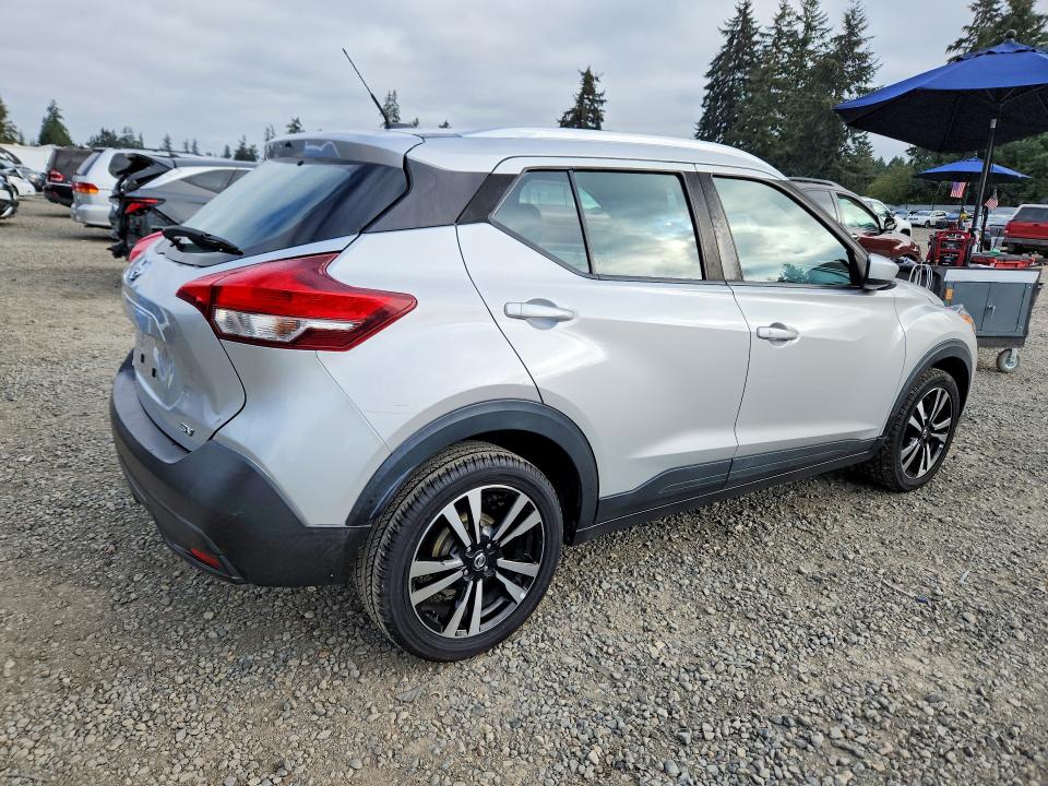 69607706 :رقم المزاد ، 3N1CP5CU9KL545398 vin ، 2019 Nissan Kicks مزاد بيع