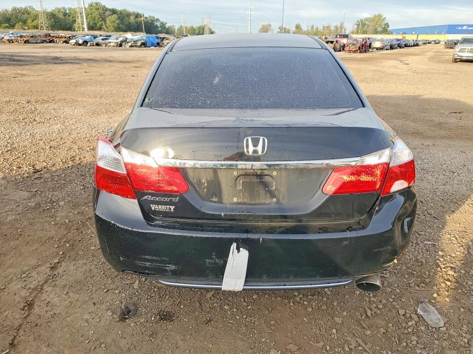 69288646 :رقم المزاد ، 1HGCR2F36FA209005 vin ، 2015 Honda Accord مزاد بيع