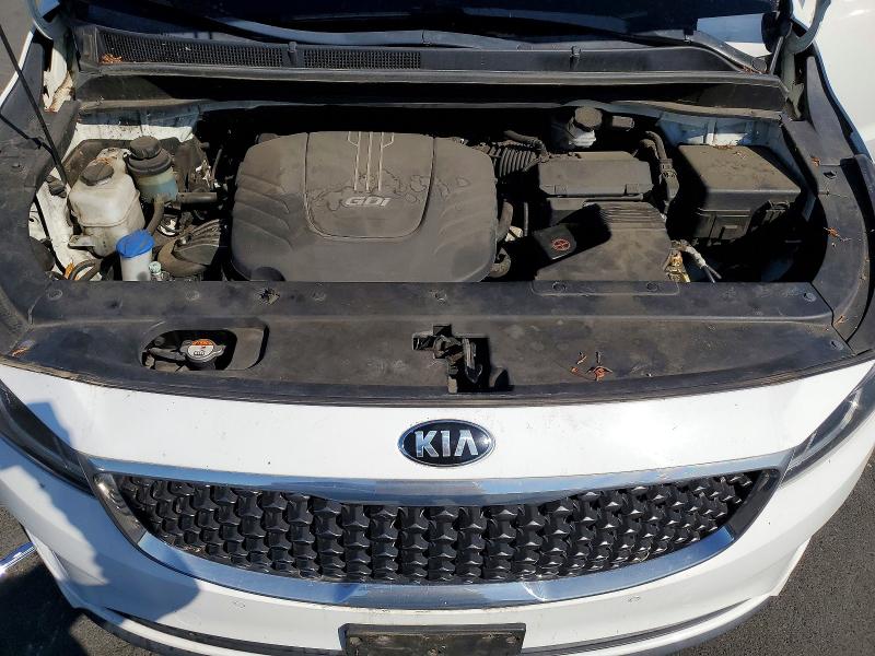 69777056 :رقم المزاد ، KNDMB5C15H6250758 vin ، 2017 Kia Sedona مزاد بيع
